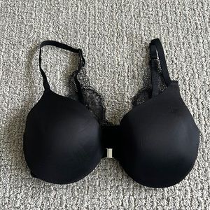 Wacoal front close lace back bra 32DD